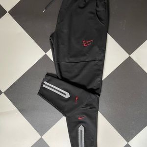 Nike Men’s Tapered 3/4 Joggers